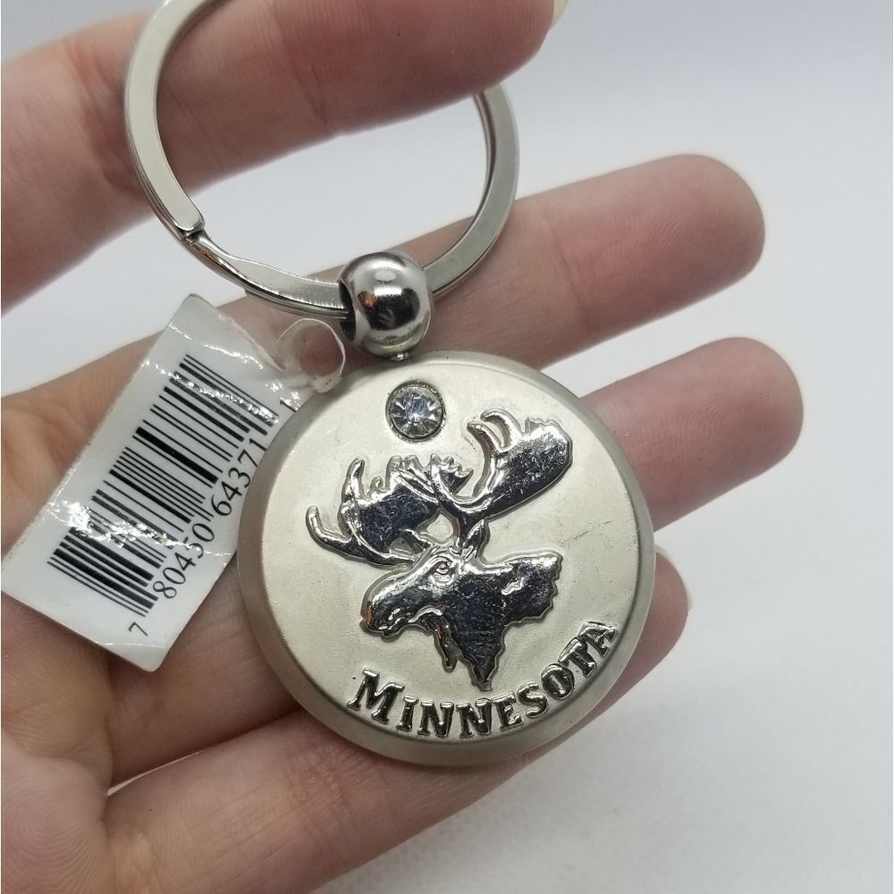 Minnesota moose silver keychain souvenir vacation state pride